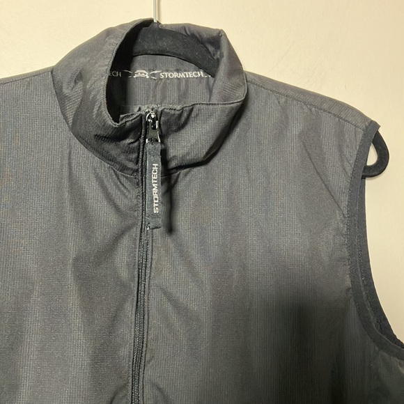 Black Stormtech Women's Vest - Picture 3 of 8